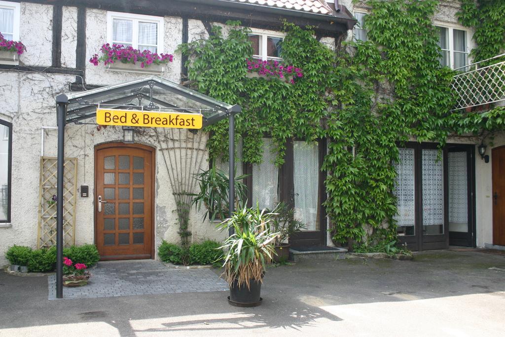 Bed & Kitchen Burgauアパートメント 部屋 写真