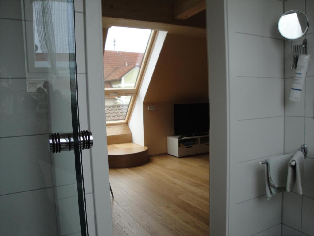 Bed & Kitchen Burgauアパートメント 部屋 写真
